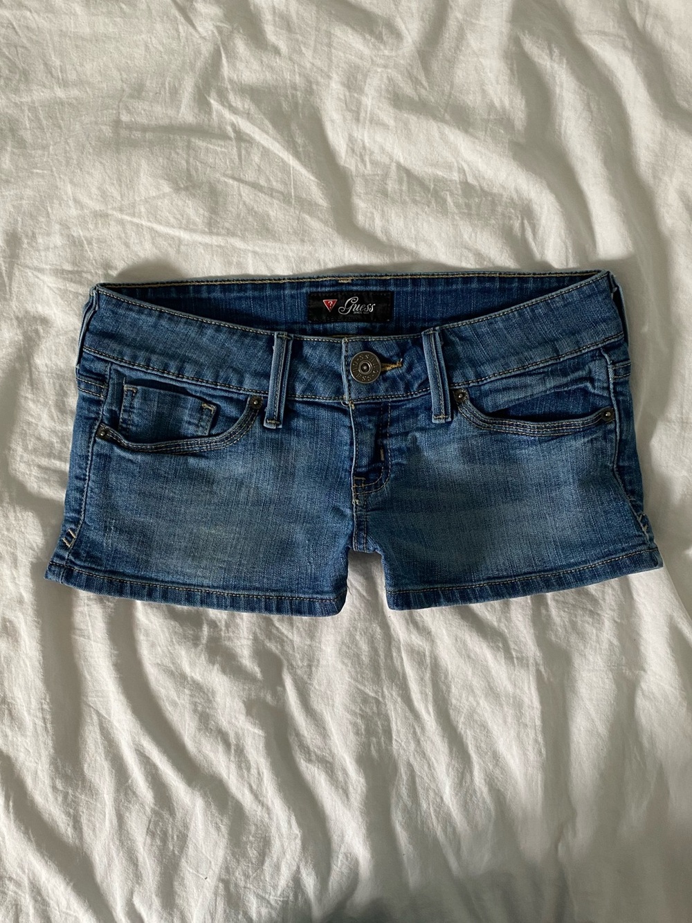 Guess Low-Rise Blue Denim Women’s Shorts